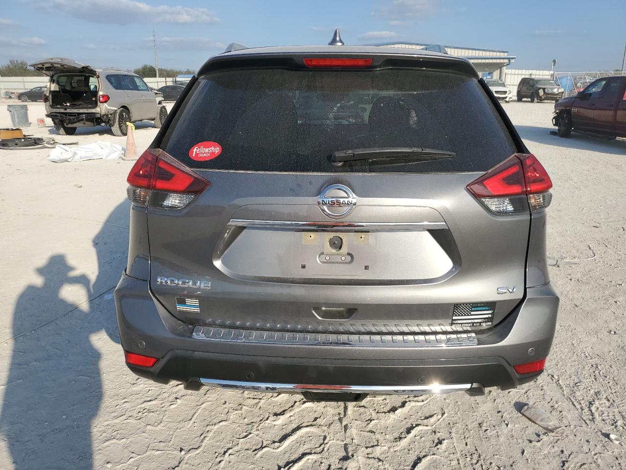 2020 Nissan Rogue - Image 6