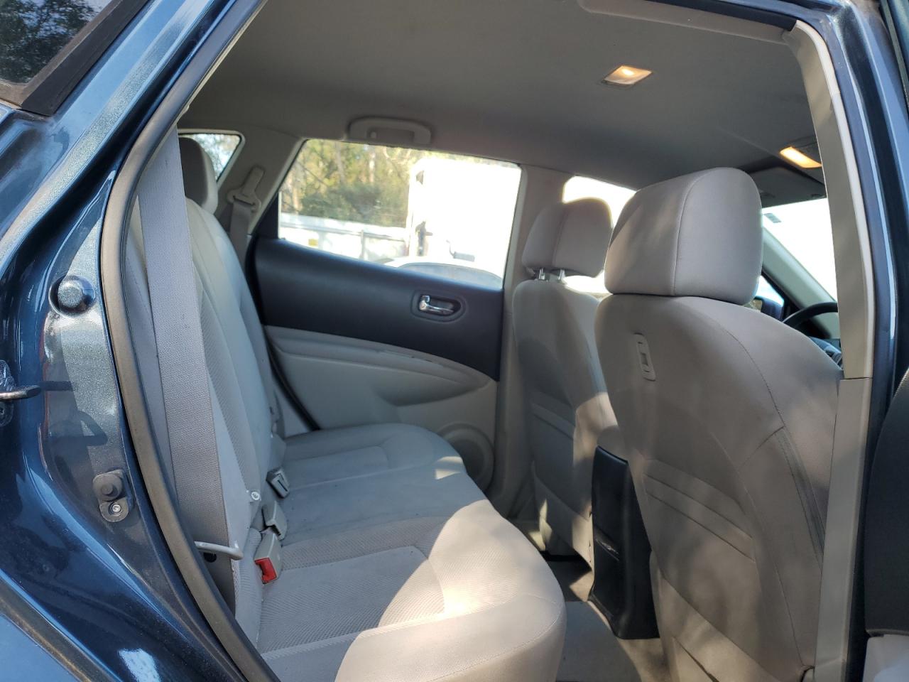 2014 Nissan Rogue - Image 11