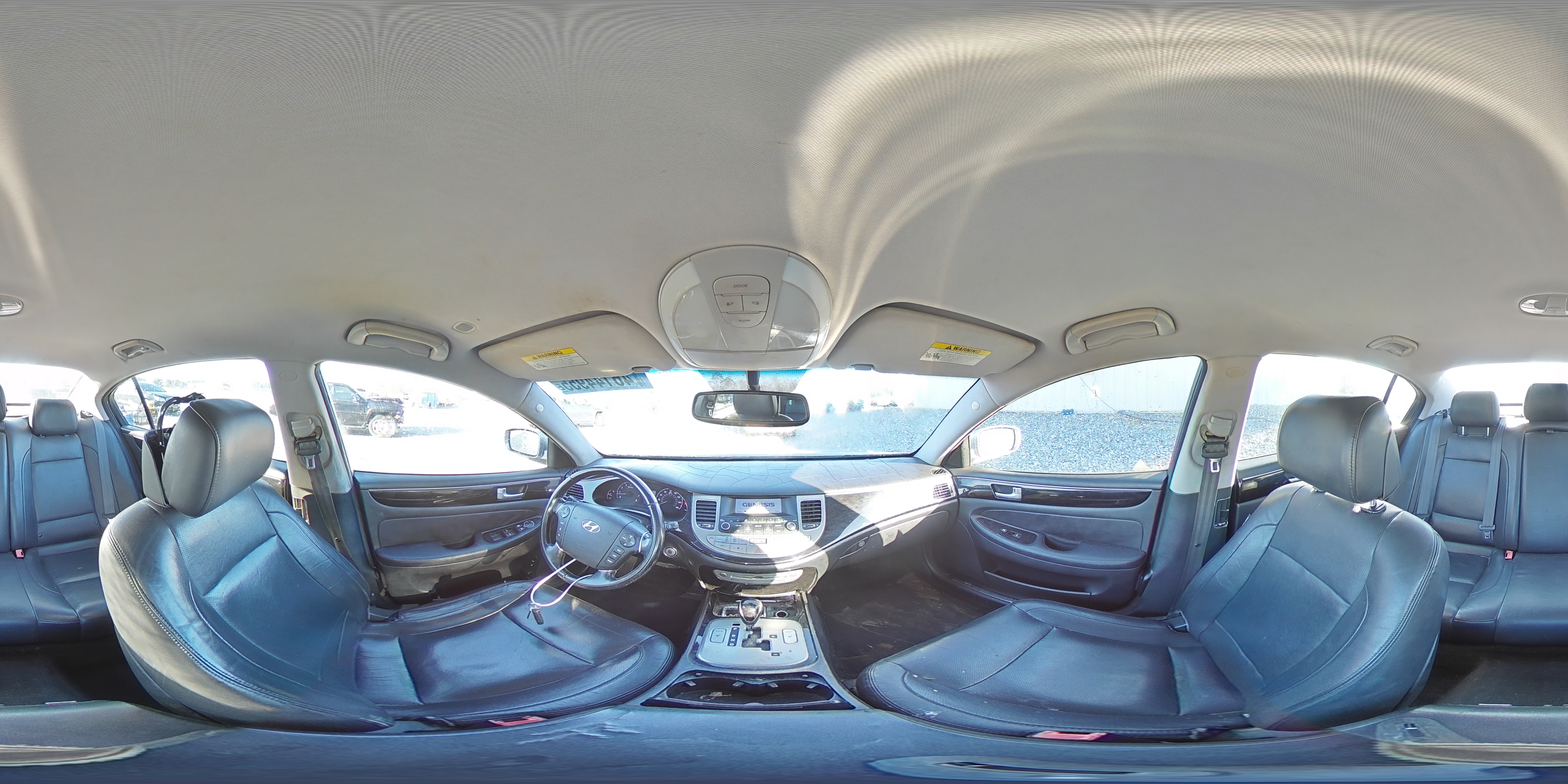 2013 Hyundai Genesis - Image 14