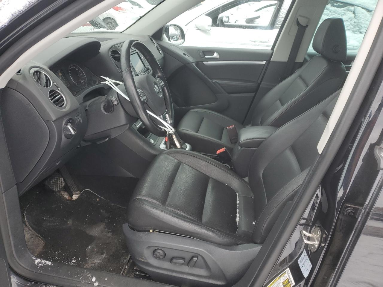 2017 Volkswagen Tiguan - Image 7