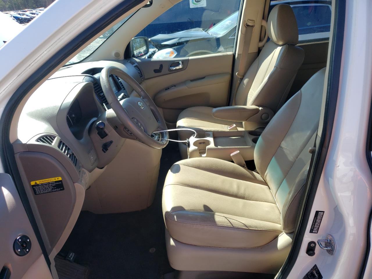 2012 Kia Sedona - Image 7