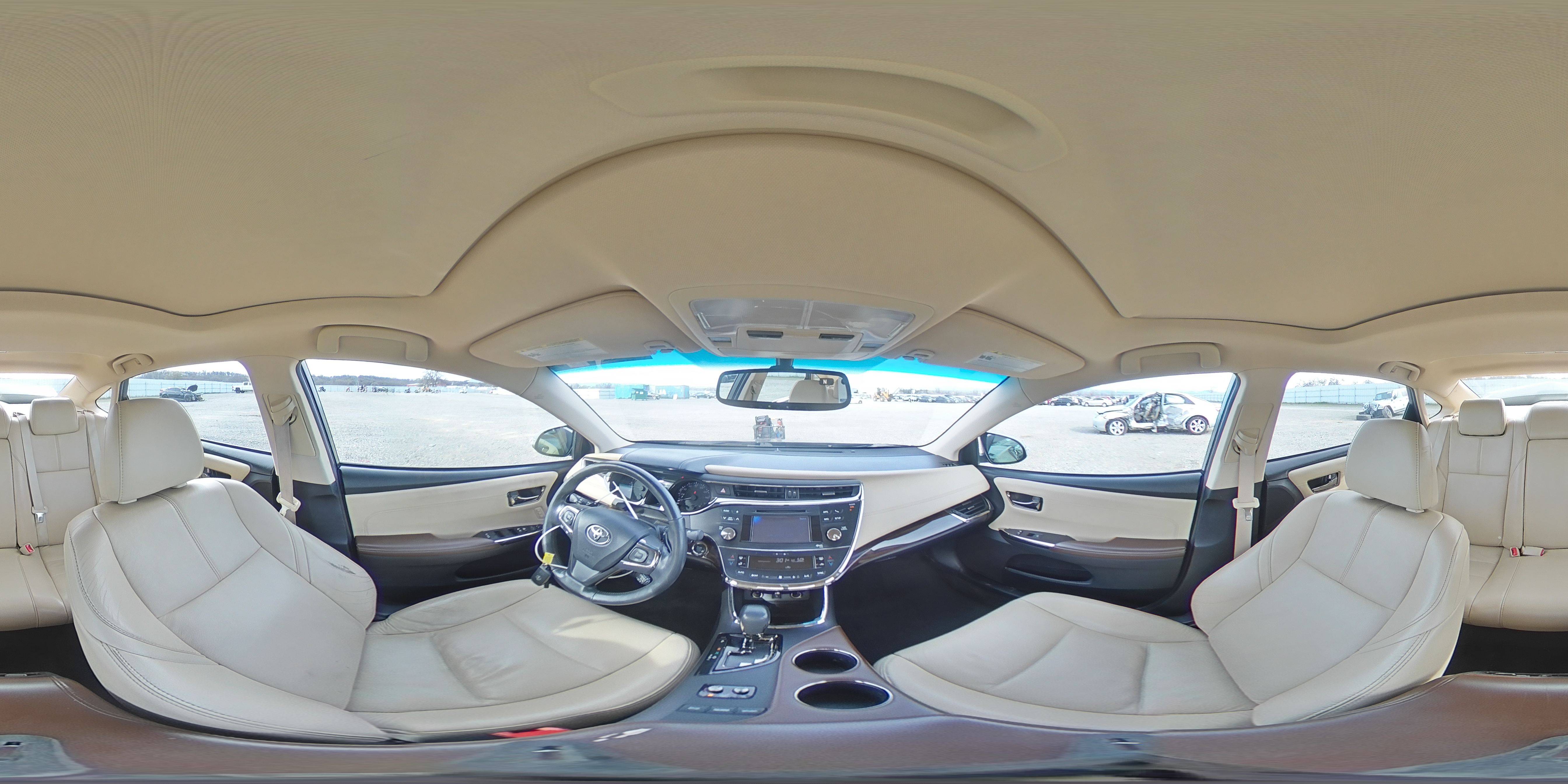 2013 Toyota Avalon - Image 13