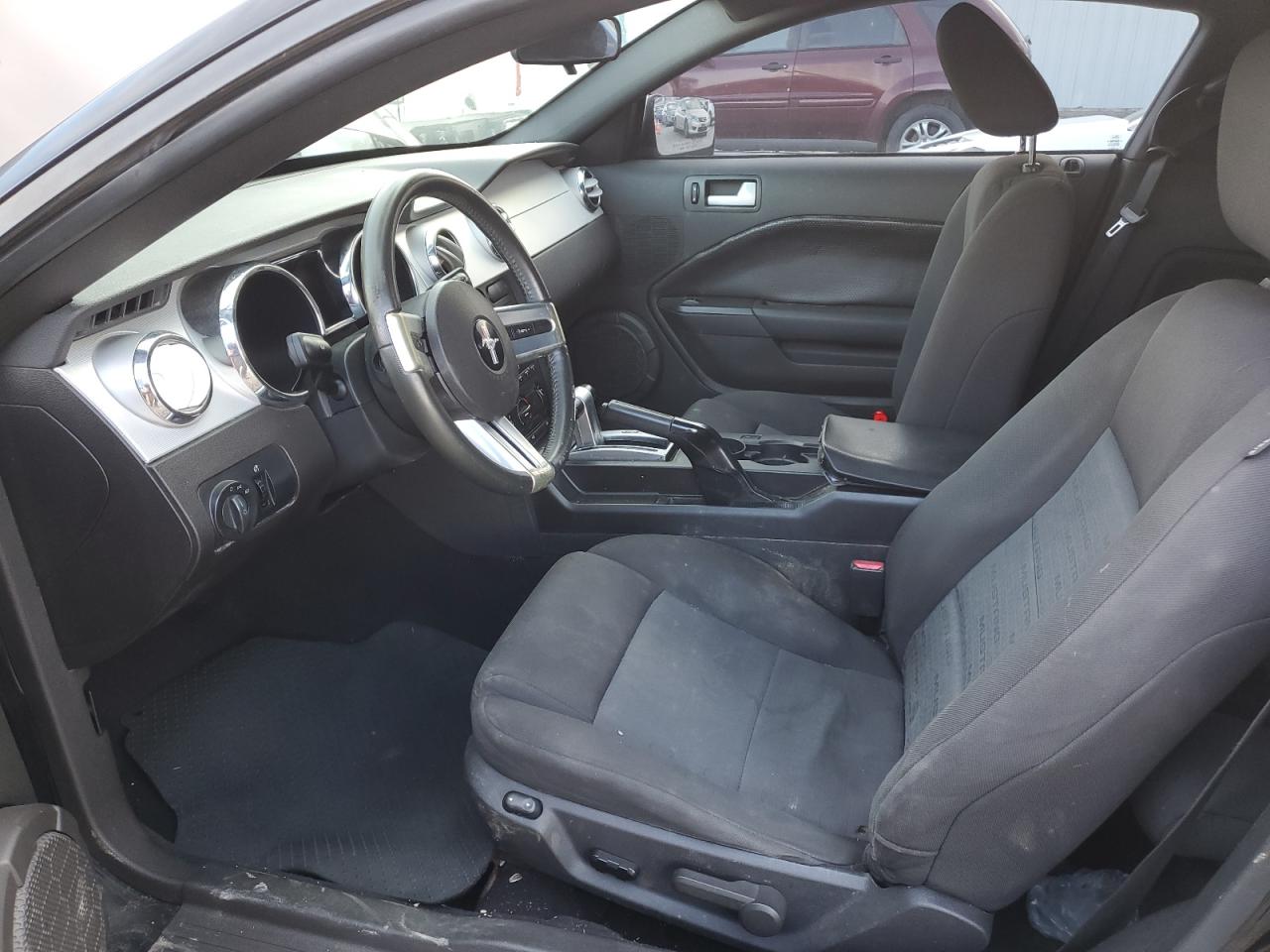 2009 Ford Mustang - Image 7