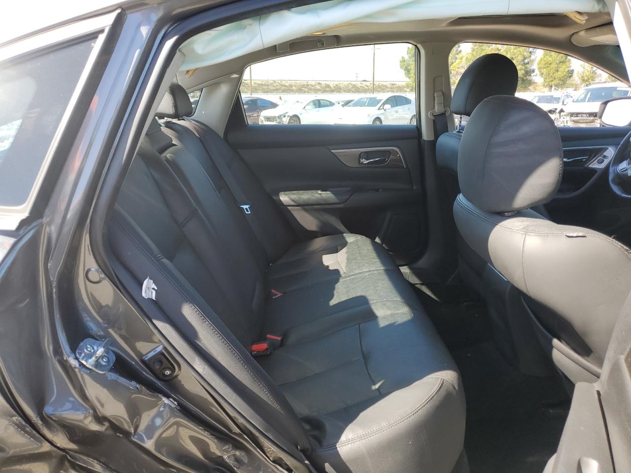 2015 Nissan Altima - Image 10