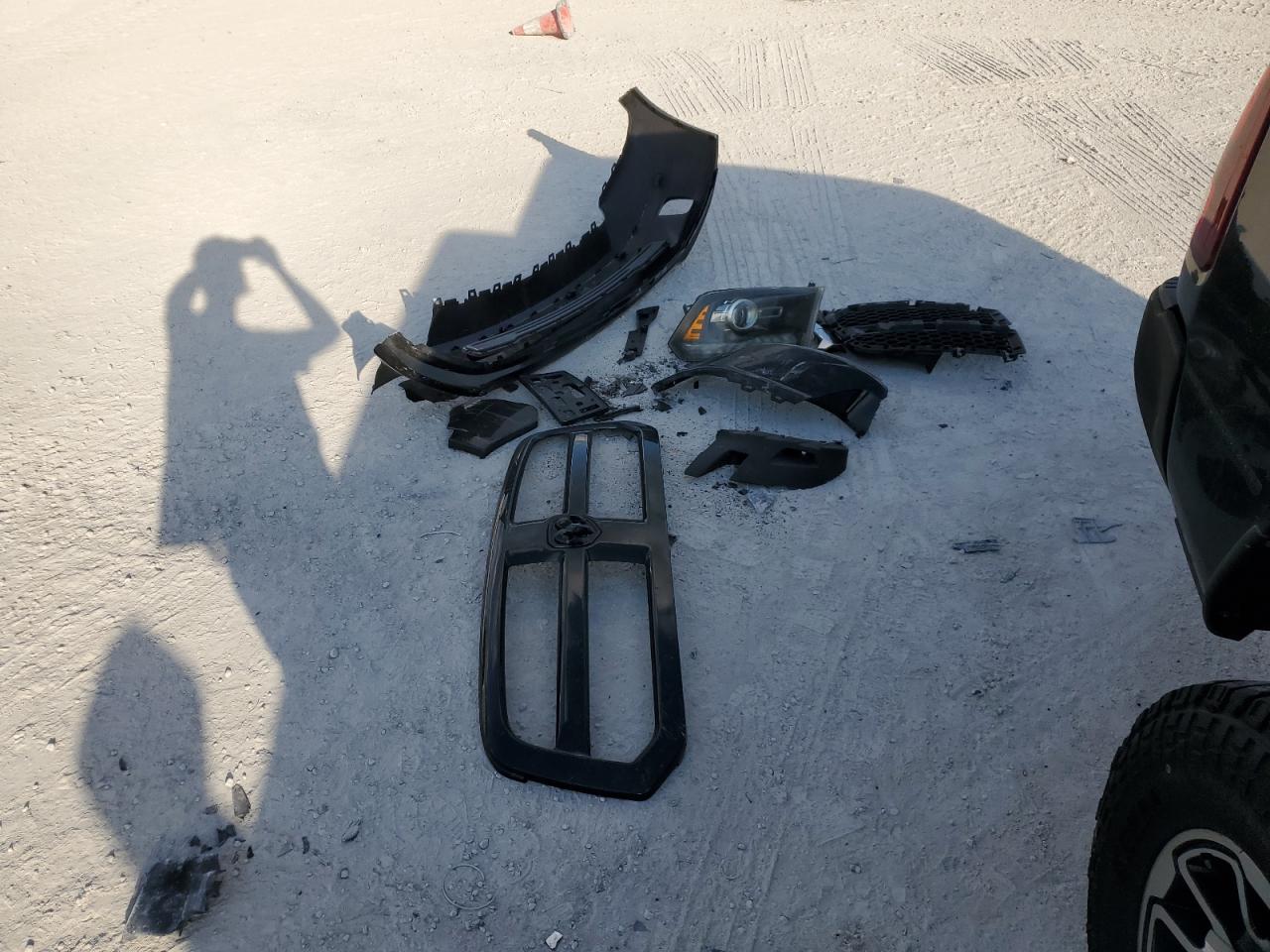 2016 RAM 1500 - Image 14