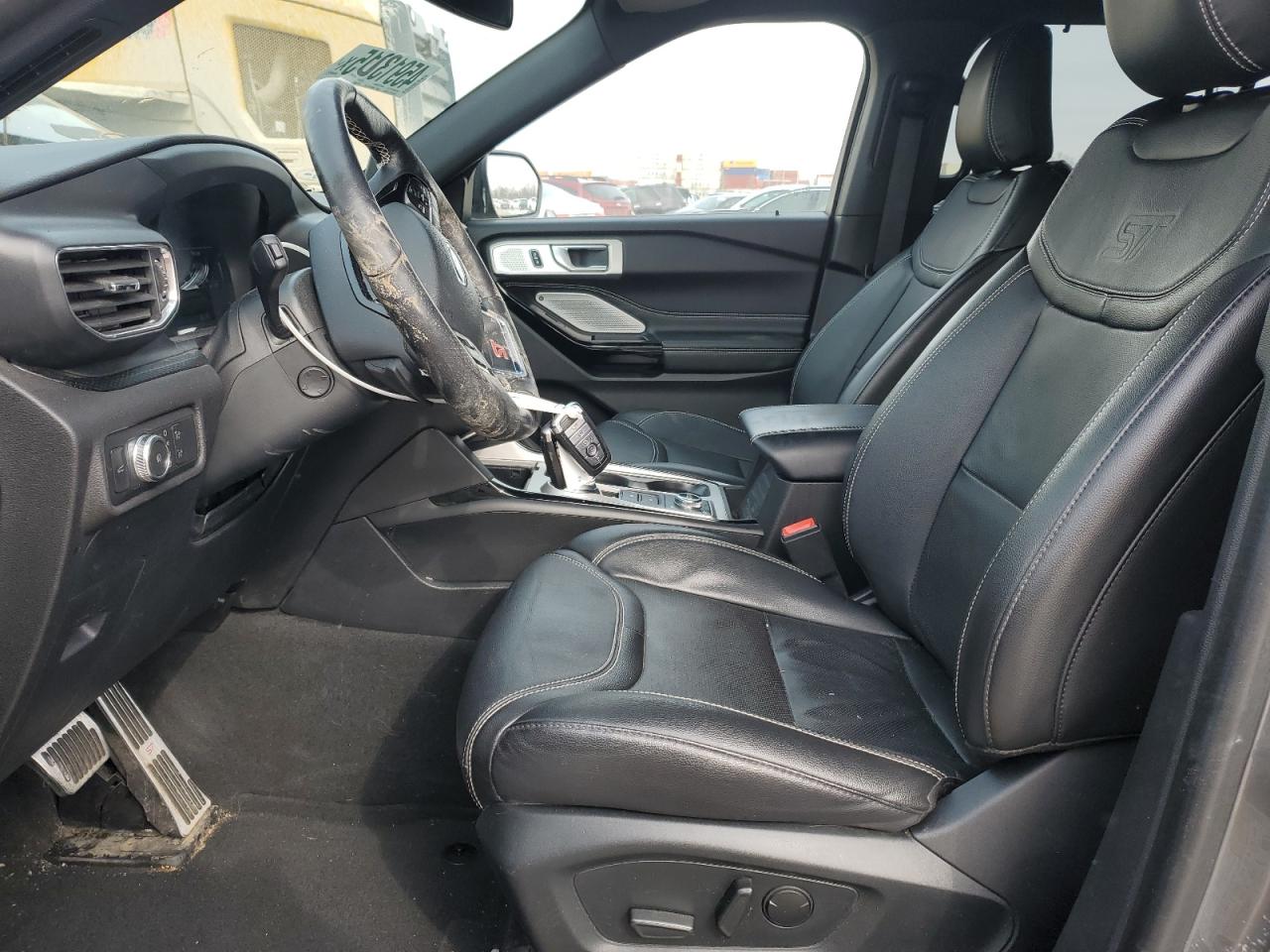2022 Ford Explorer - Image 7