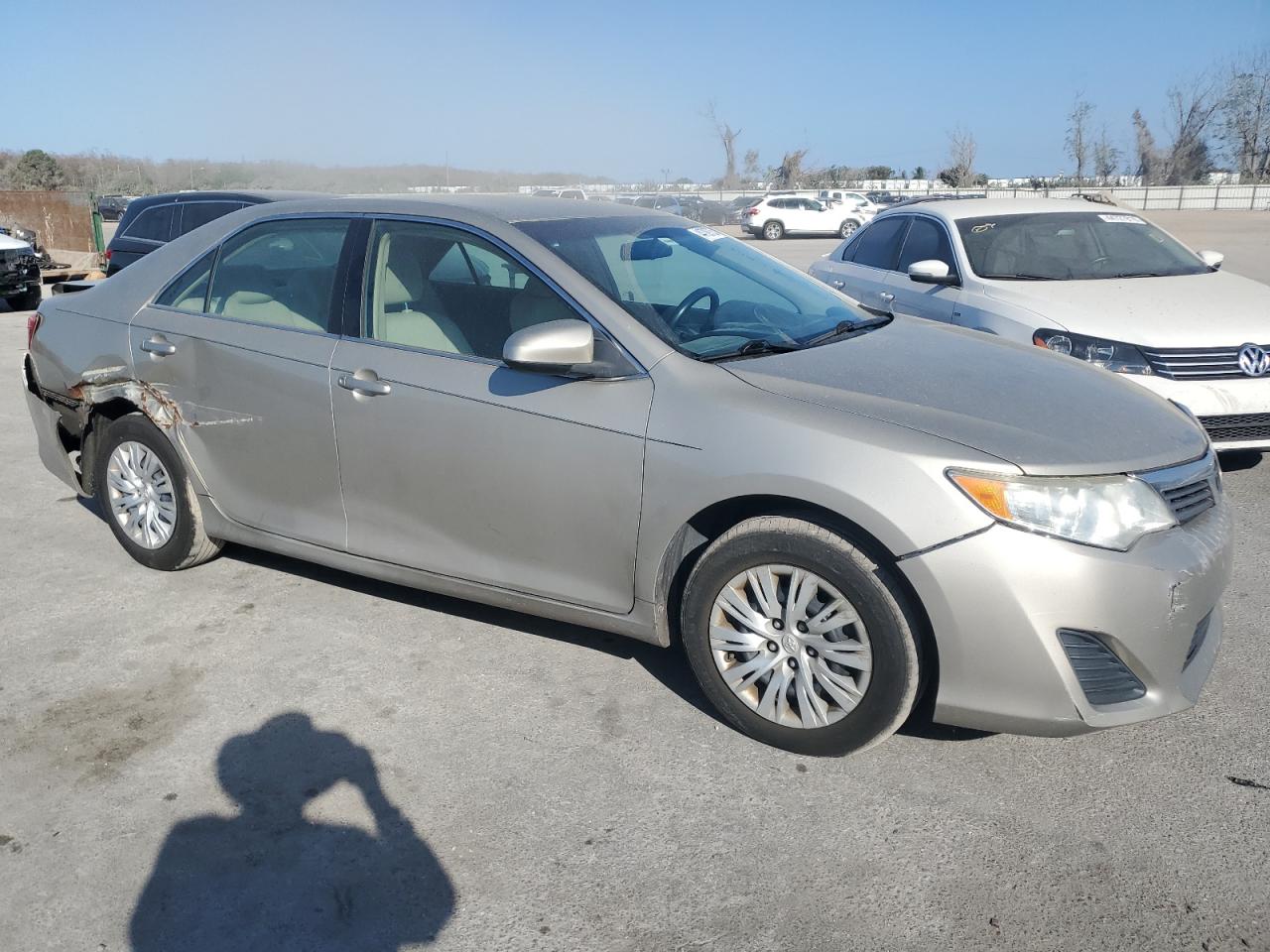 2014 Toyota Camry - Image 4