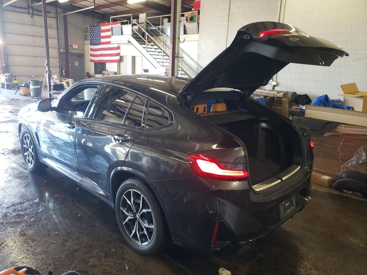 2023 BMW X4 - Image 2