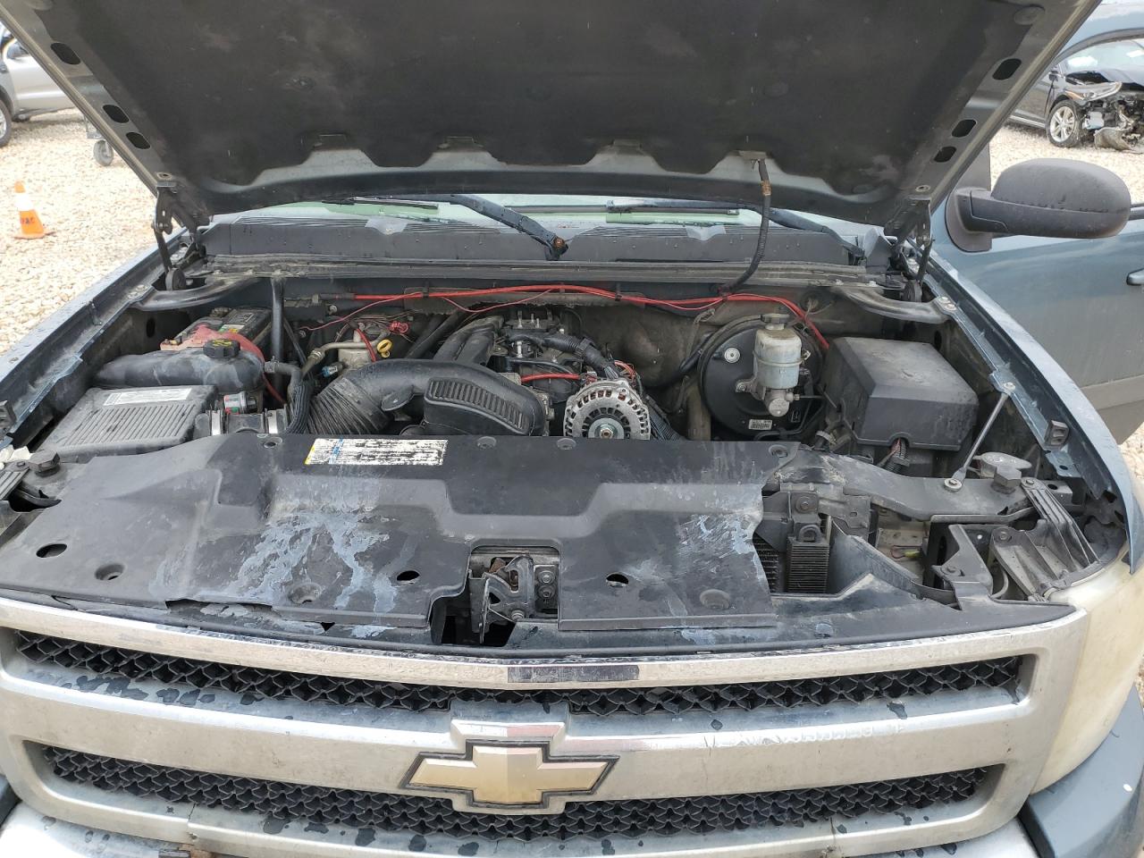 2008 Chevrolet Silverado - Image 13