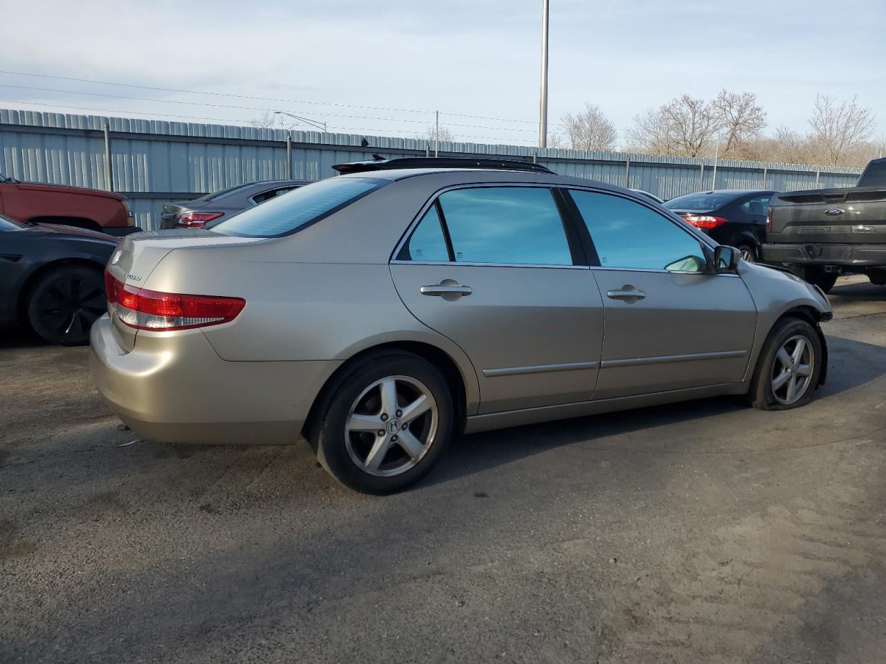 2004 Honda Accord - Image 3