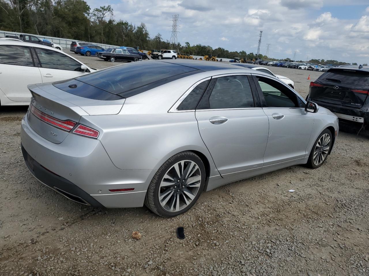 2019 Lincoln MKZ - Image 3