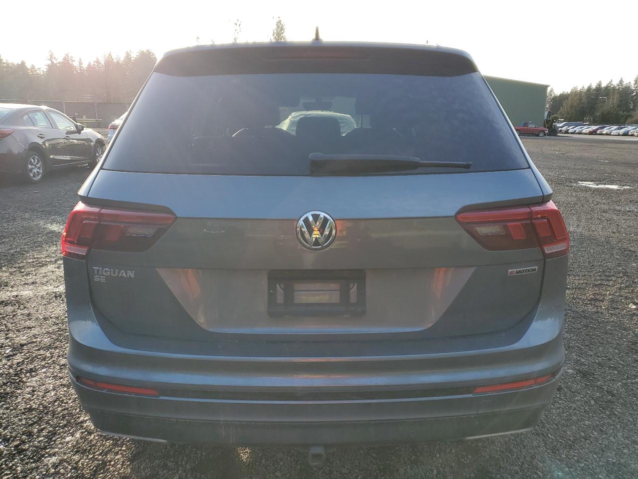 2021 Volkswagen Tiguan - Image 6