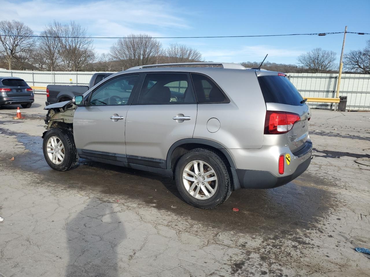 2014 Kia Sorento - Image 2