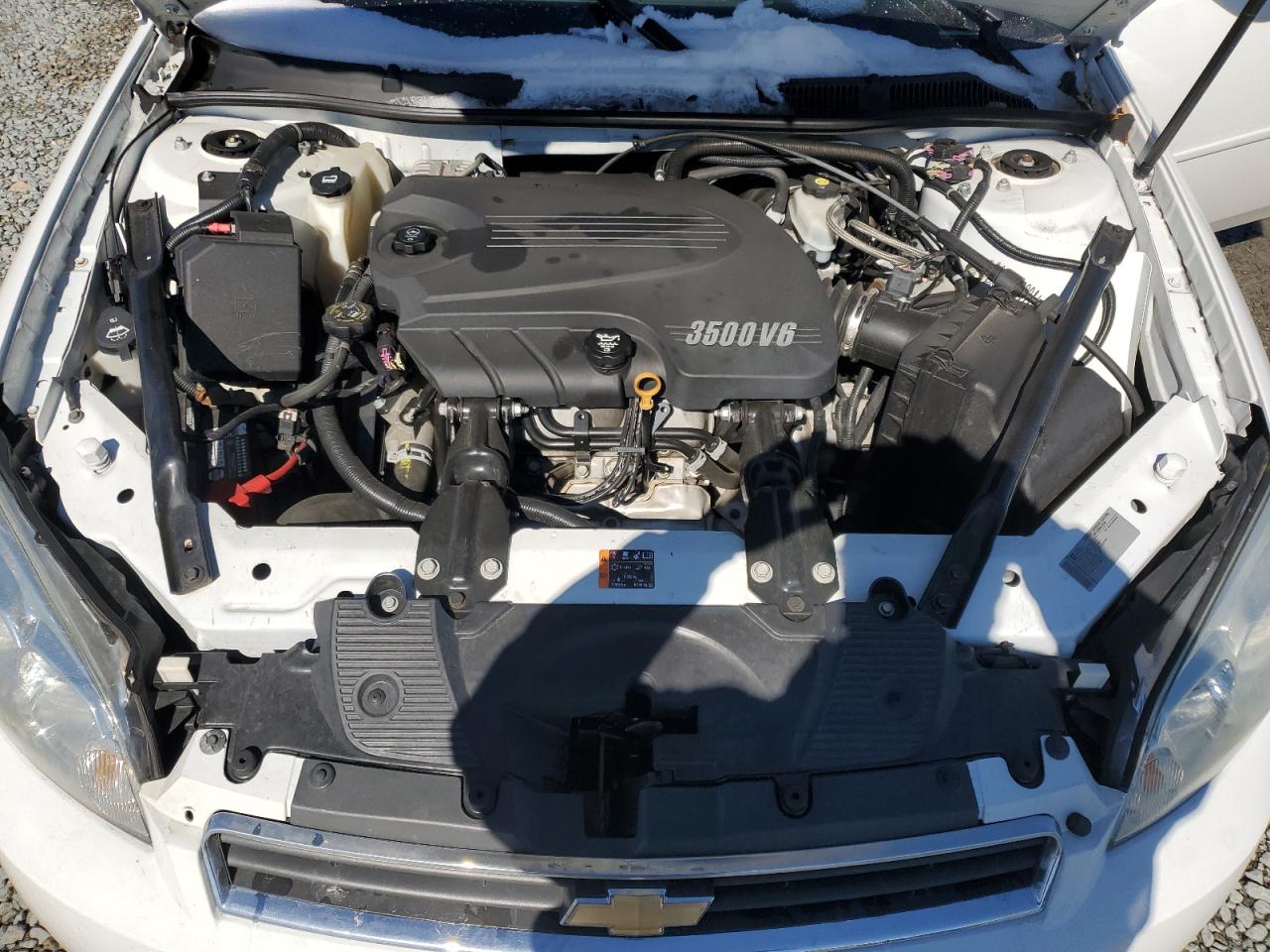2011 Chevrolet Impala - Image 11