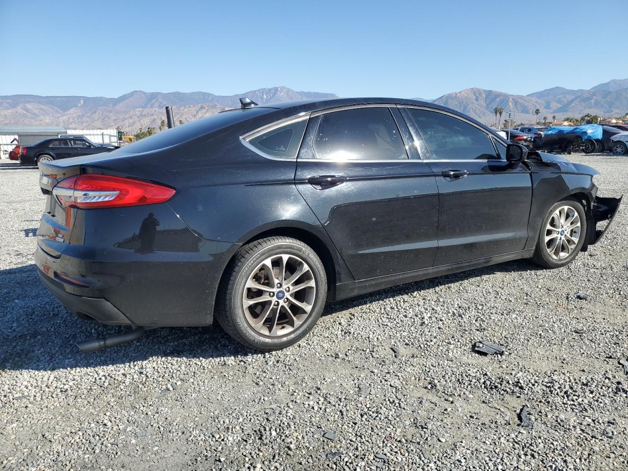 2019 Ford Fusion - Image 3