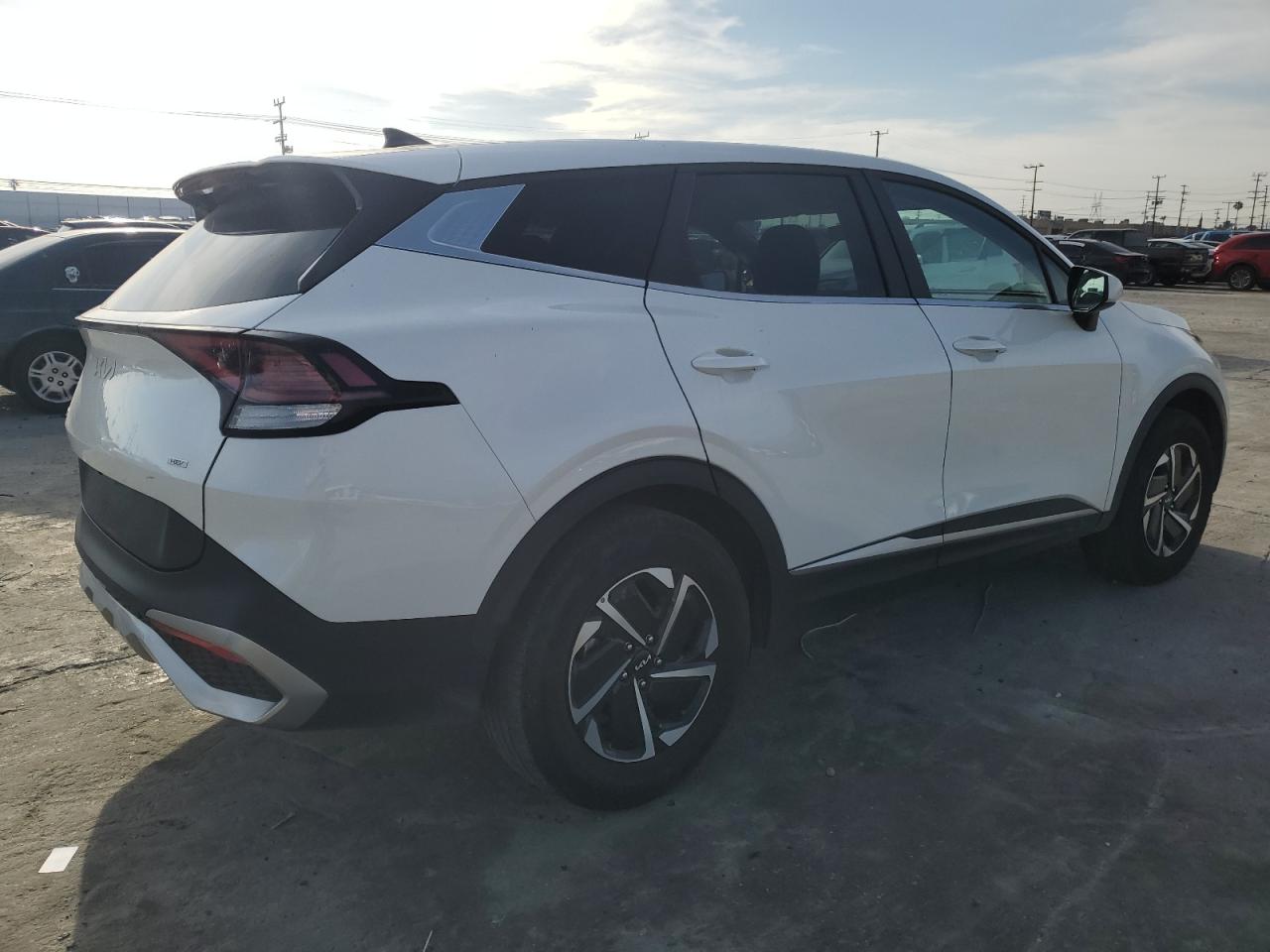 2023 Kia Sportage - Image 3