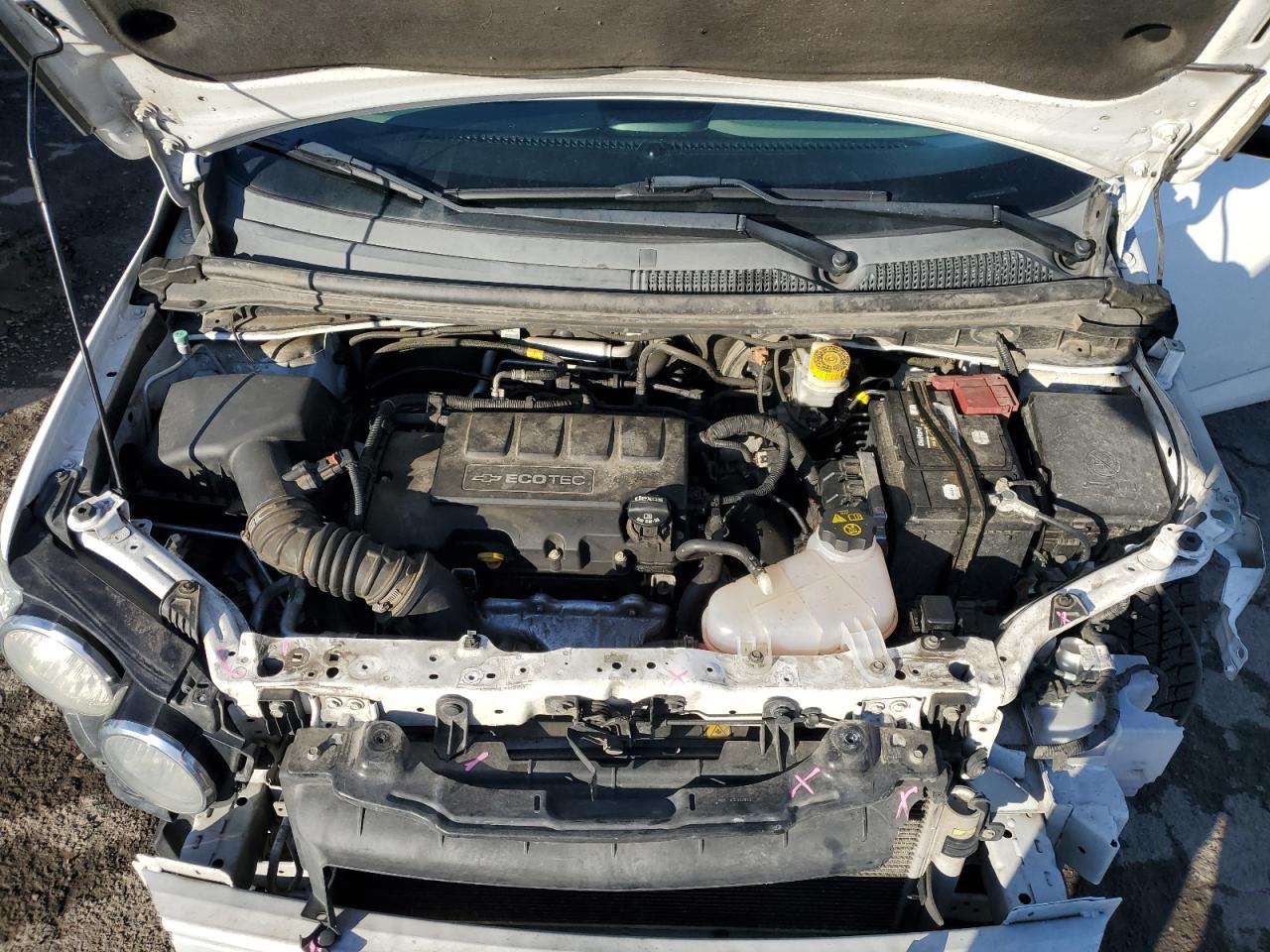 2016 Chevrolet Sonic - Image 11