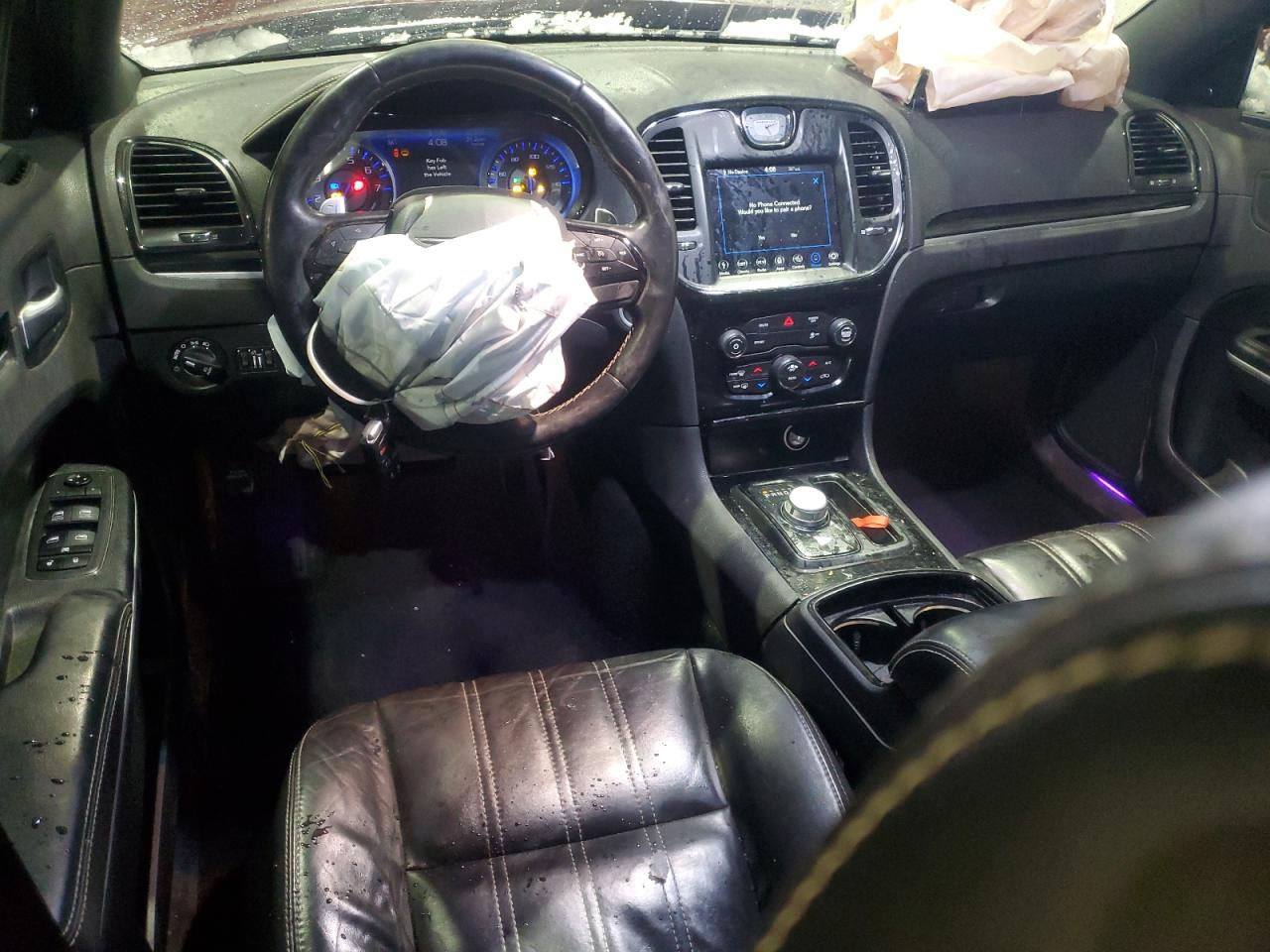 2019 Chrysler 300 - Image 8