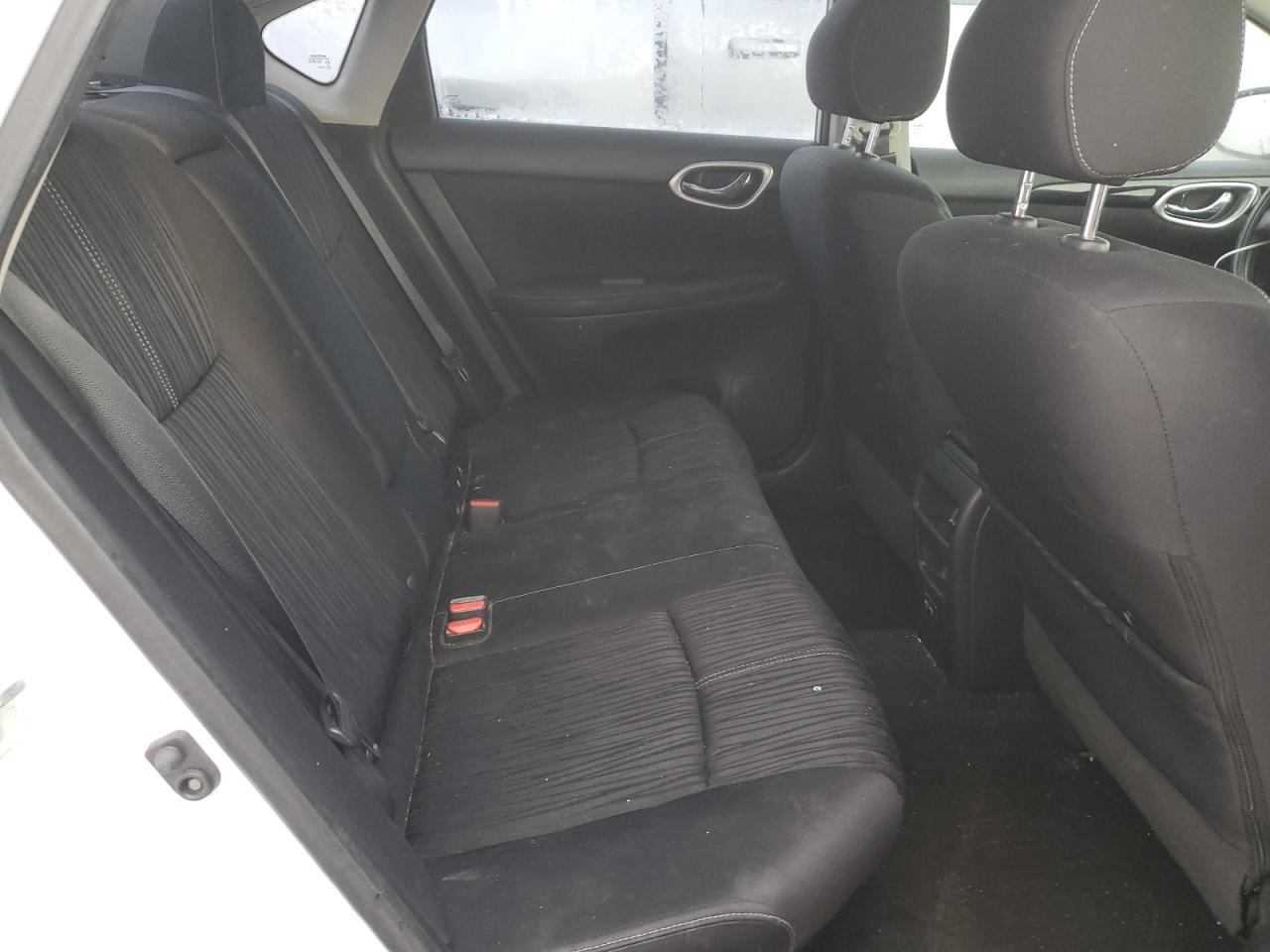 2018 Nissan Sentra - Image 10