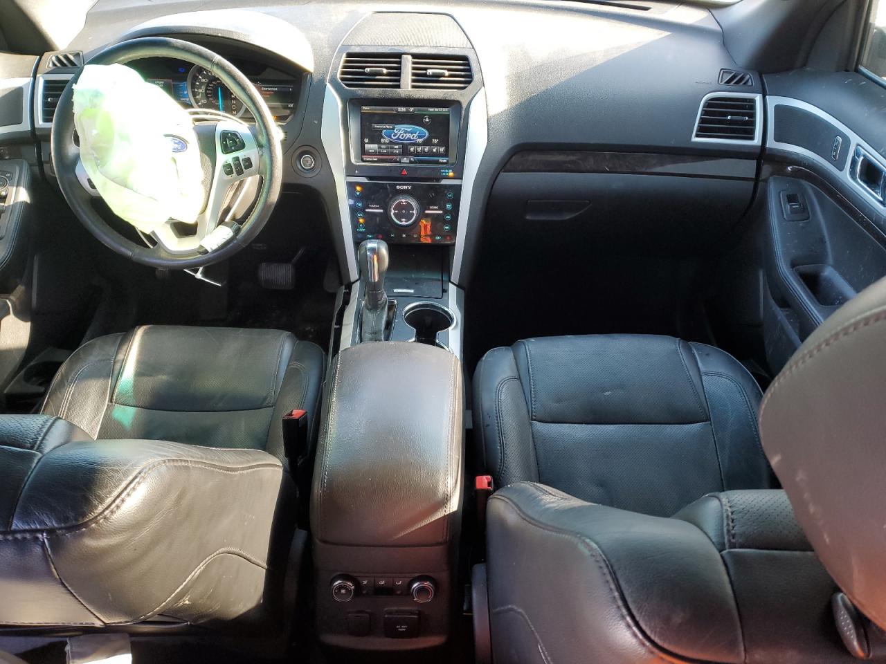 2015 Ford Explorer - Image 8