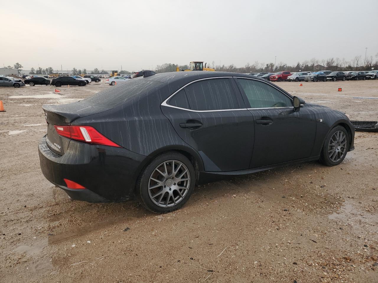 2016 Lexus IS - Image 3