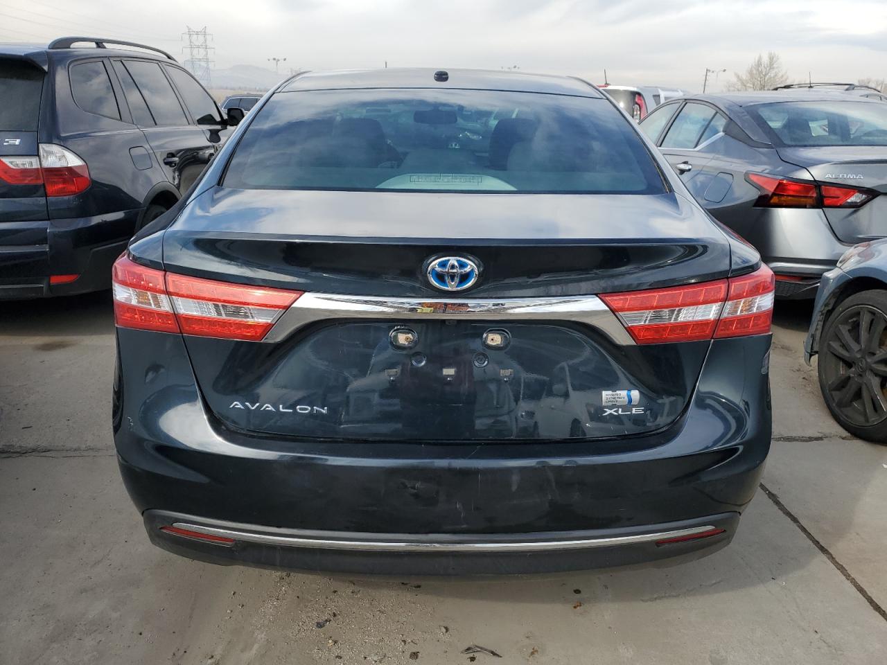 2015 Toyota Avalon - Image 6