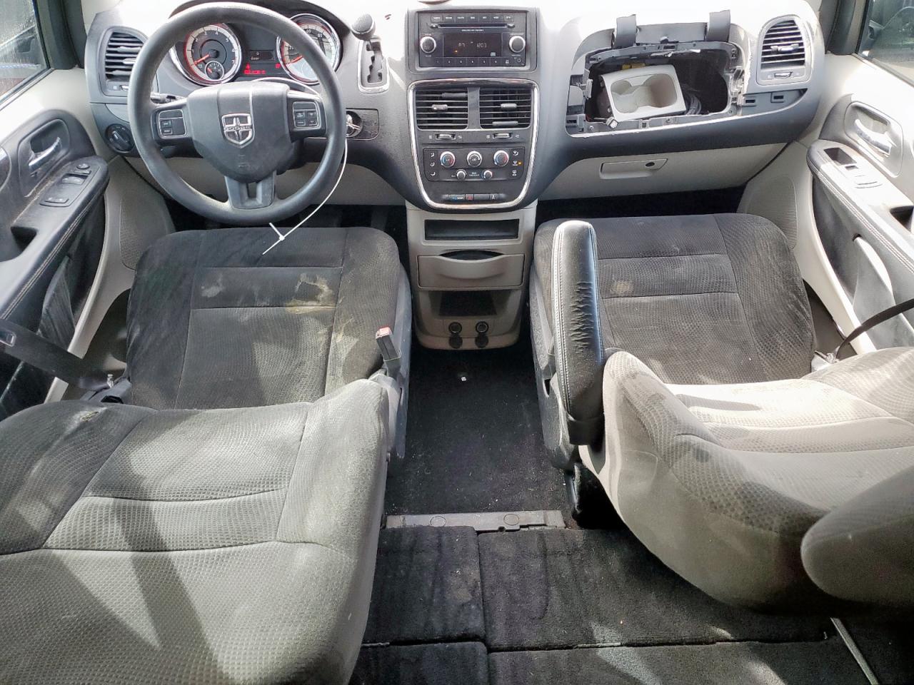 2016 Dodge Caravan - Image 8