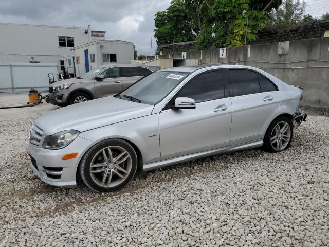 2012 Mercedes-Benz C 250 продається в Opa Locka, FL - Rear End