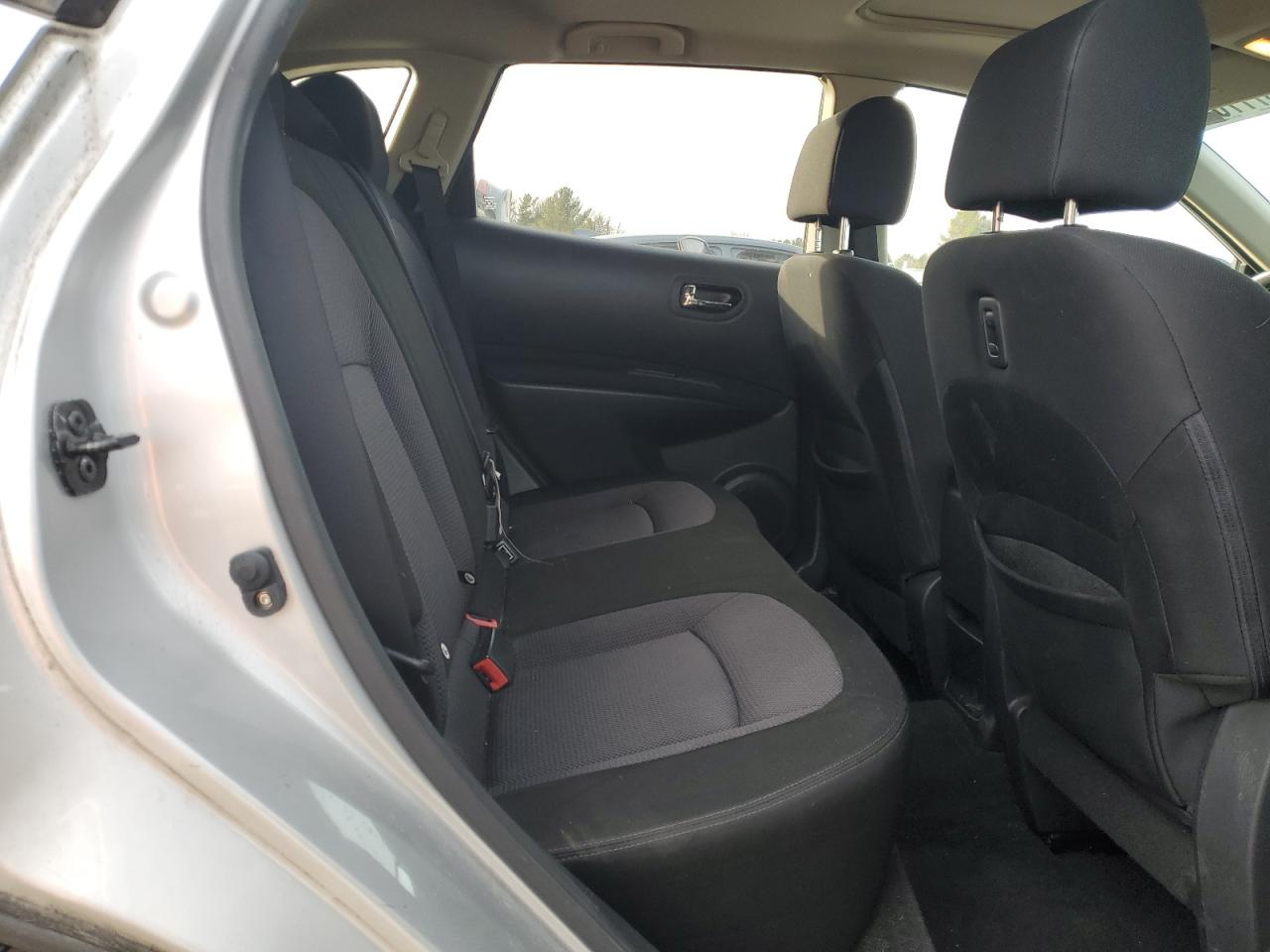 2013 Nissan Rogue - Image 11