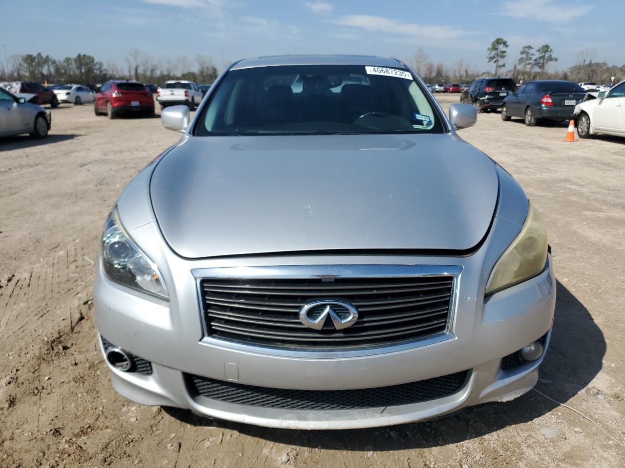 2011 Infiniti M - Image 5