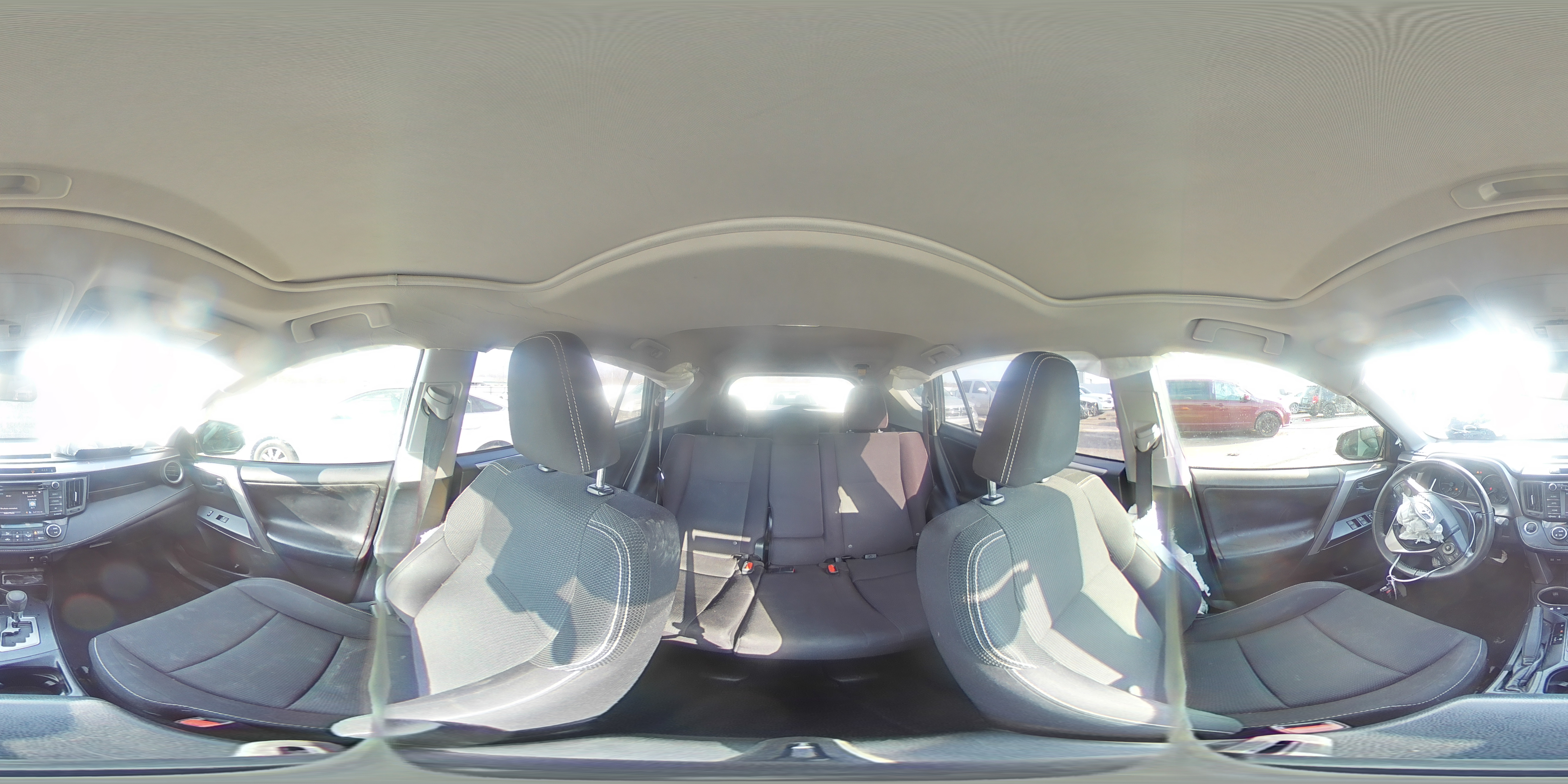 2018 Toyota RAV 4 - Image 16