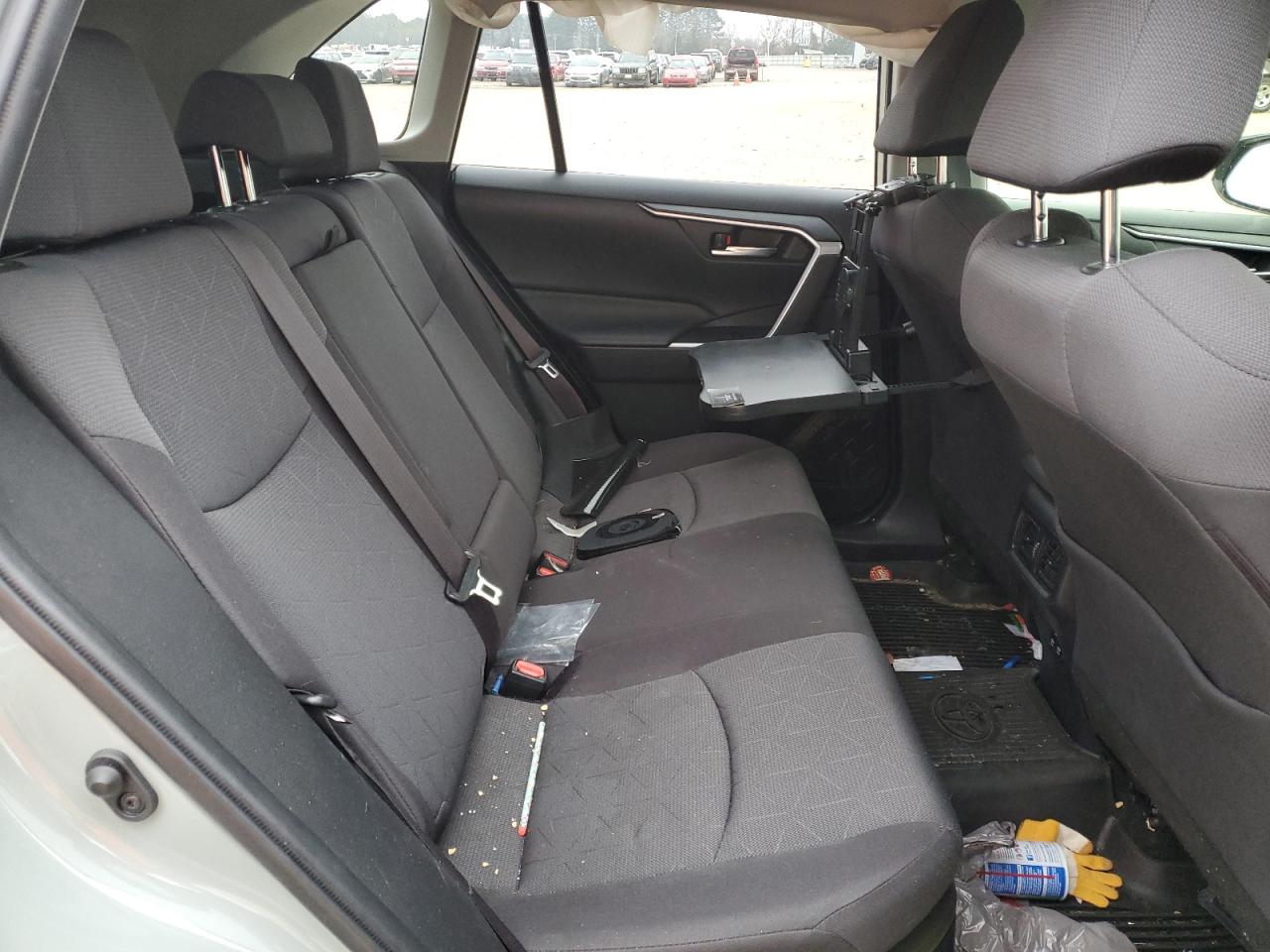 2019 Toyota RAV 4 - Image 12