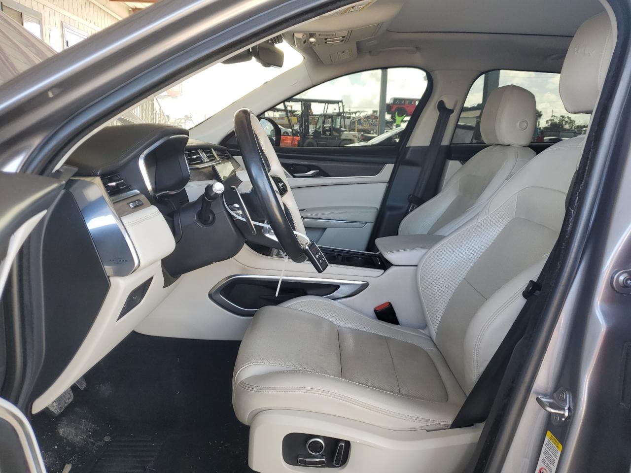 2021 Jaguar F-Pace - Image 7