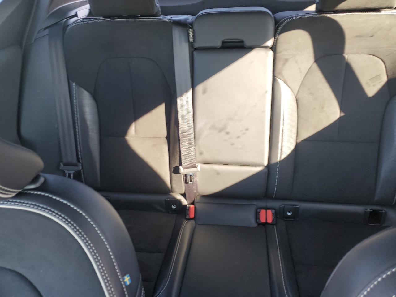 2020 Volvo XC40 - Image 10