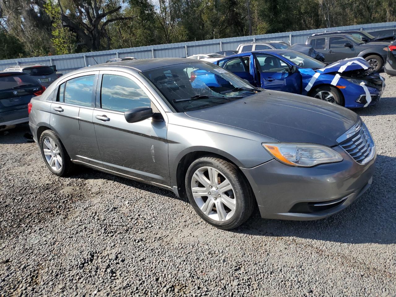 2012 Chrysler 200 - Image 4