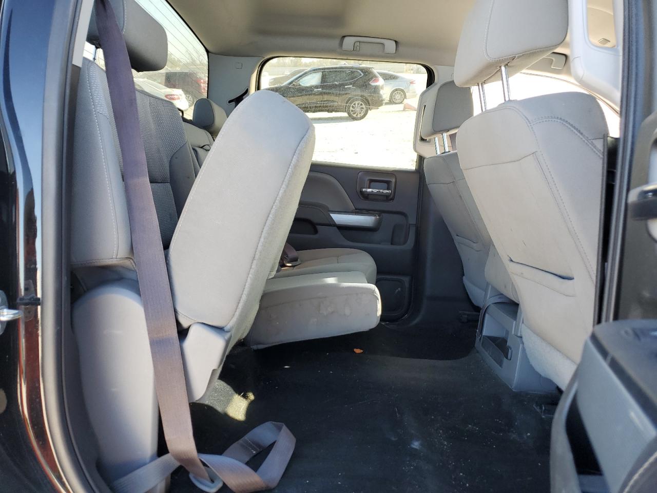 2017 Chevrolet Silverado - Image 11