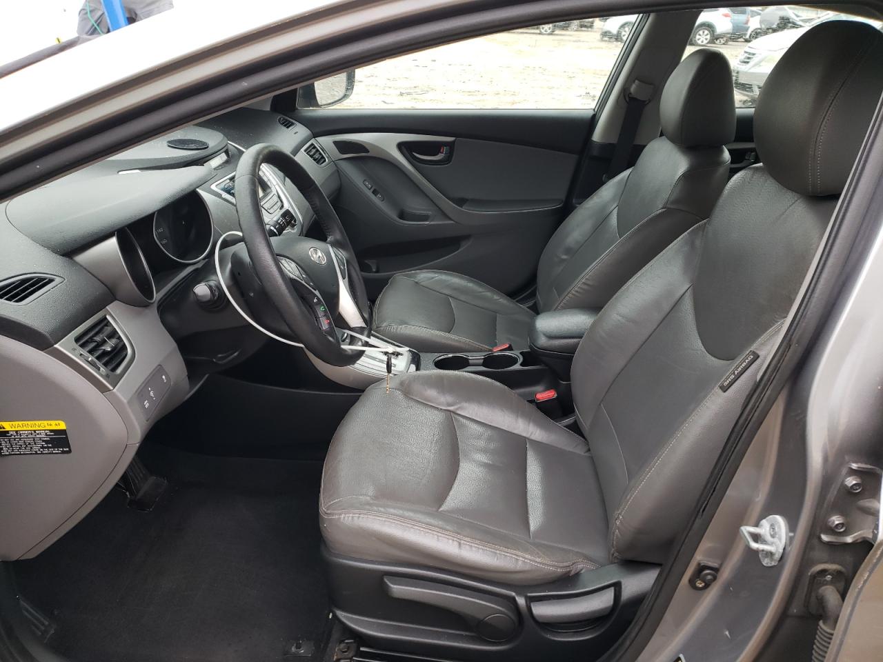 2012 Hyundai Elantra - Image 7