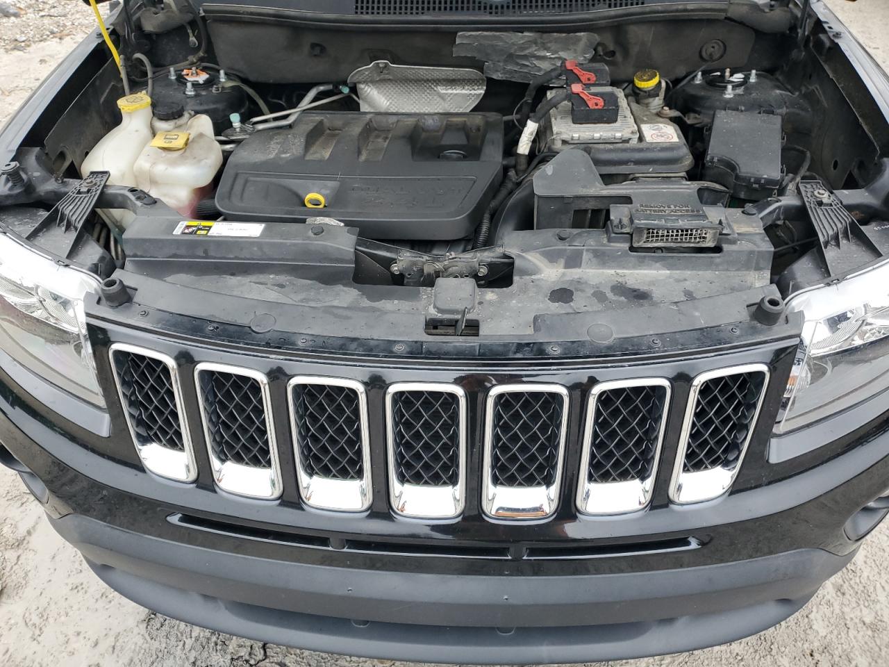 2014 Jeep Compass - Image 12