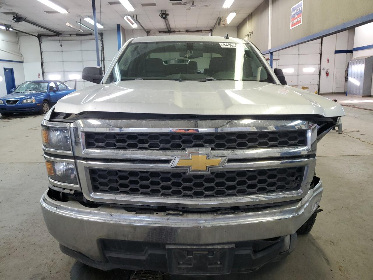 2014 Chevrolet Silverado - Image 5