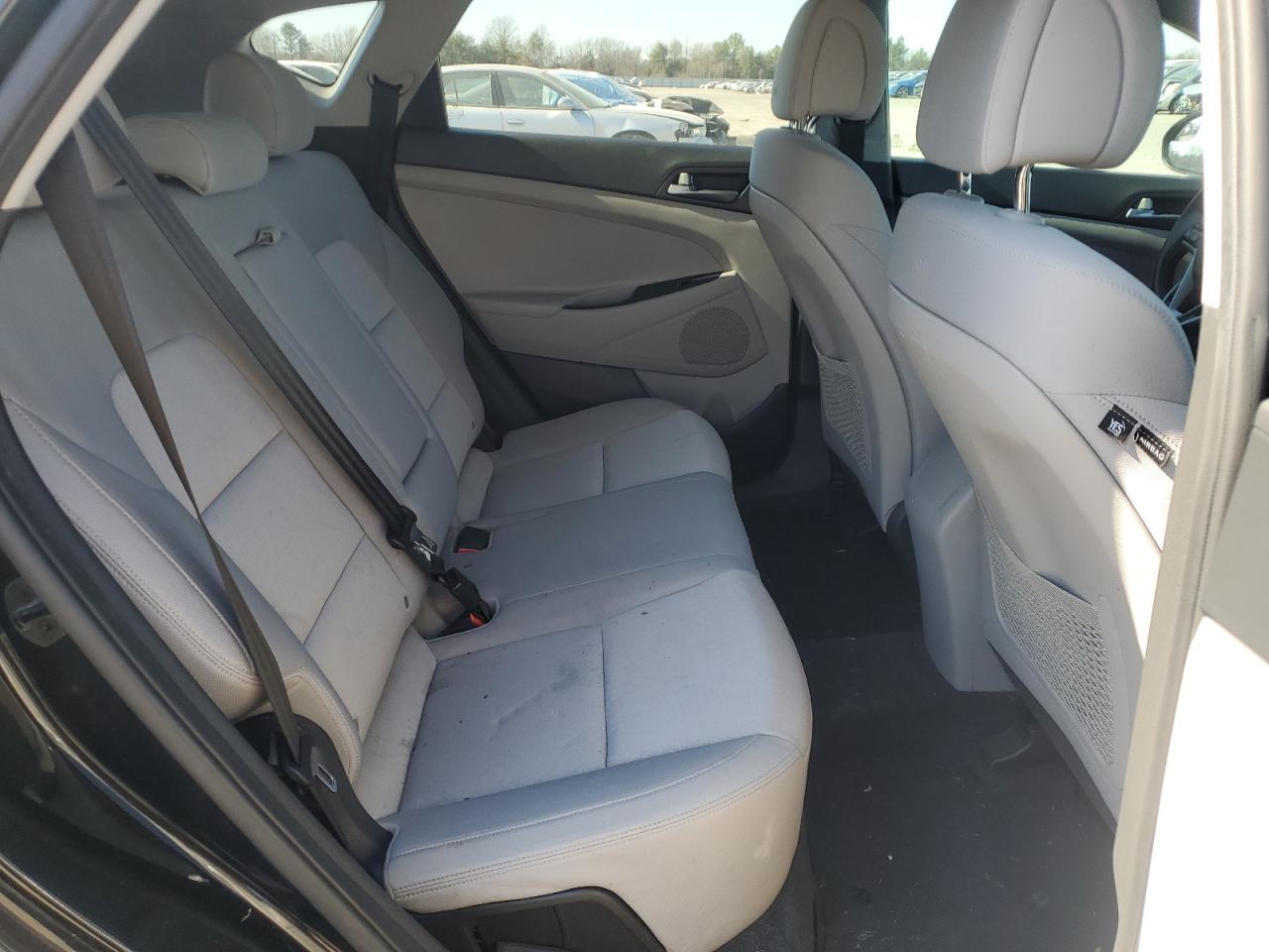 2017 Hyundai Tucson - Image 11