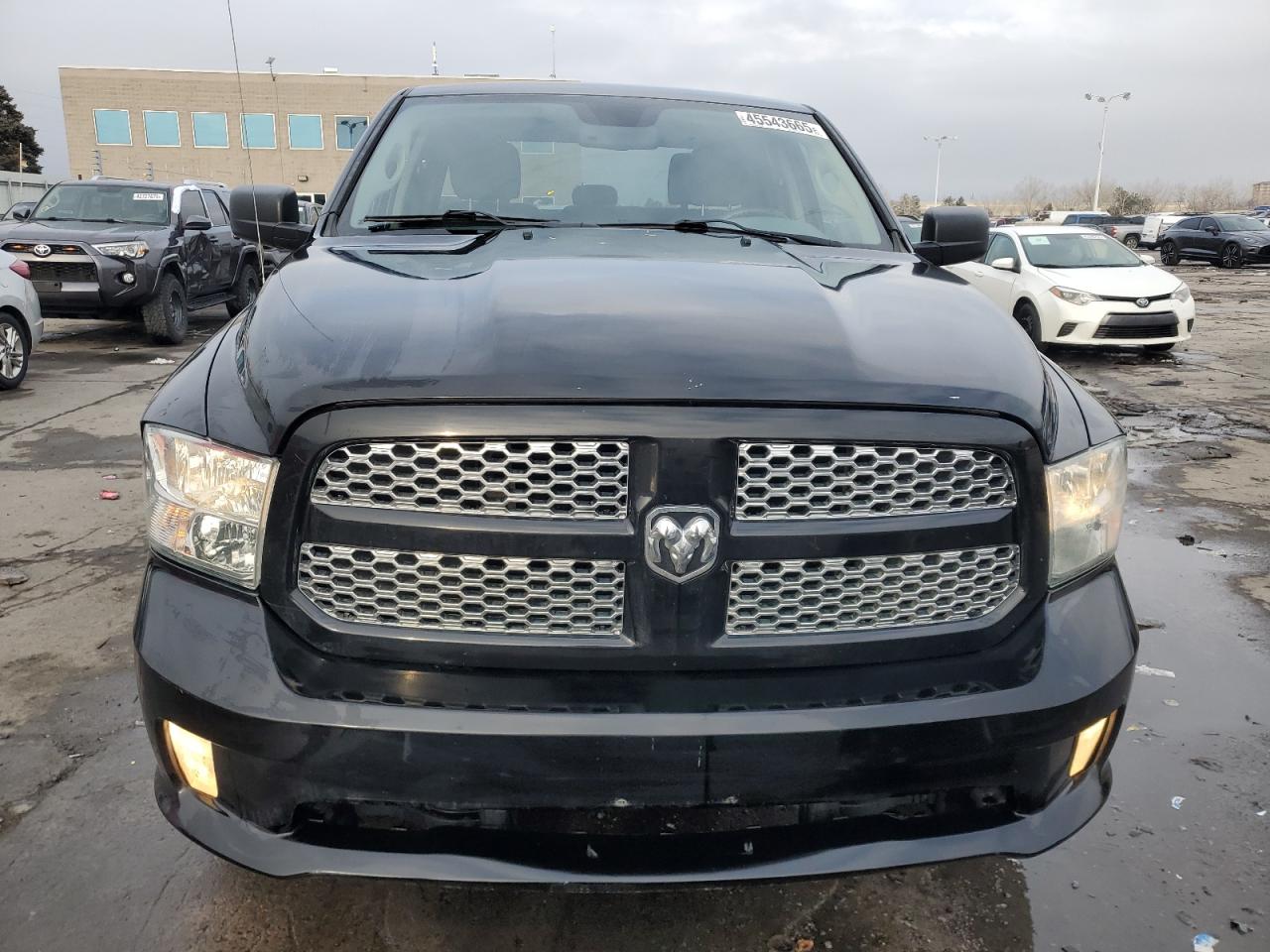 2013 RAM 1500 - Image 5