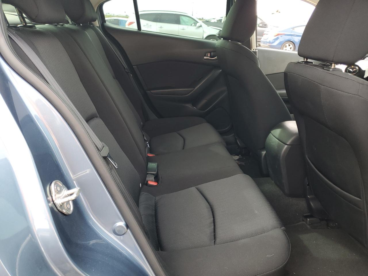 2016 Mazda 3 - Image 11