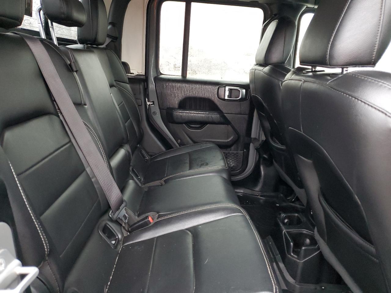 2020 Jeep Gladiator - Image 10