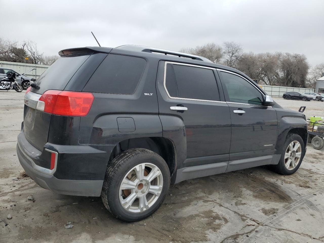 2017 GMC Terrain - Image 3
