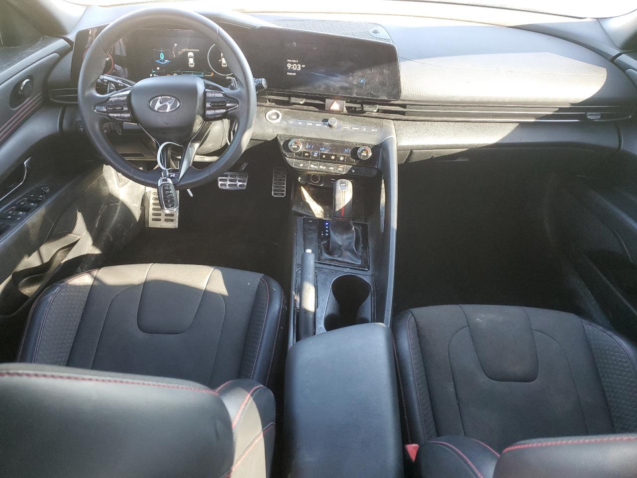 2023 Hyundai Elantra - Image 8