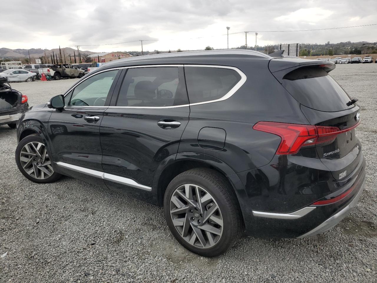 2023 Hyundai Santa Fe - Image 2