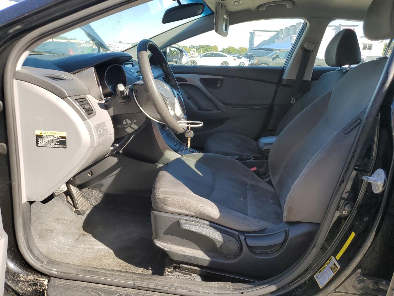 2013 Hyundai Elantra - Image 7