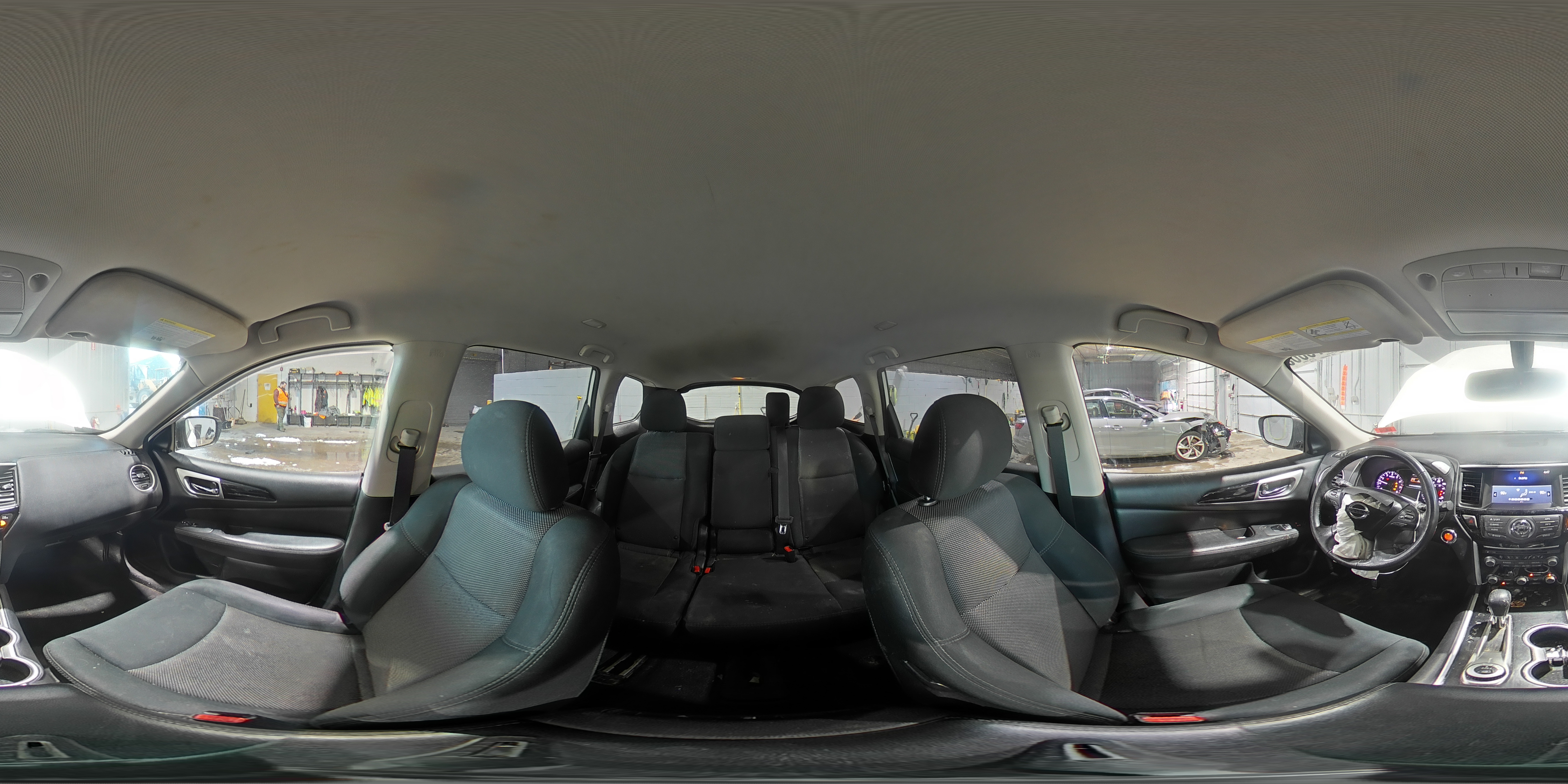 2019 Nissan Pathfinder - Image 13