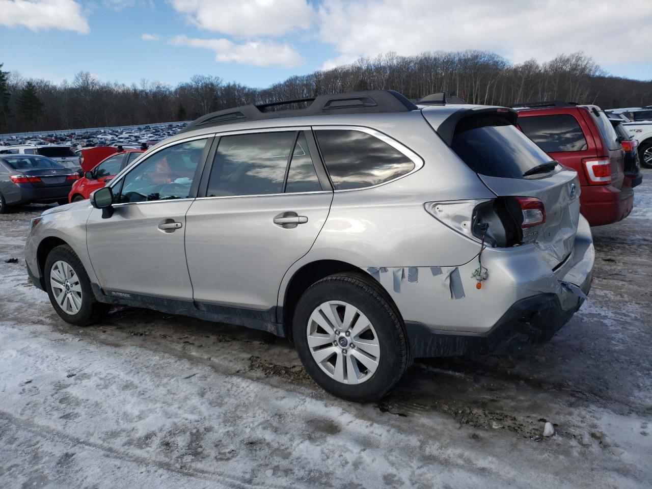2018 Subaru Outback - Image 2