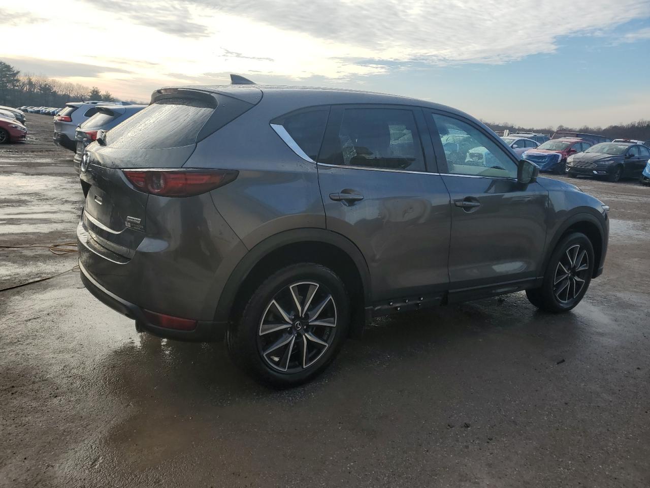2017 Mazda CX-5 - Image 3